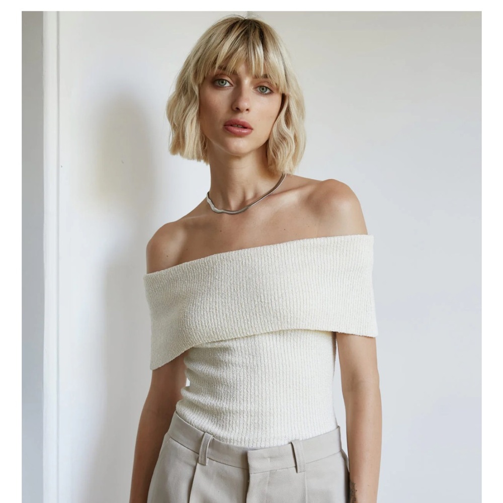 Pixie Market POPCORN KNIT OFF-THE-SHOULDER TOP-